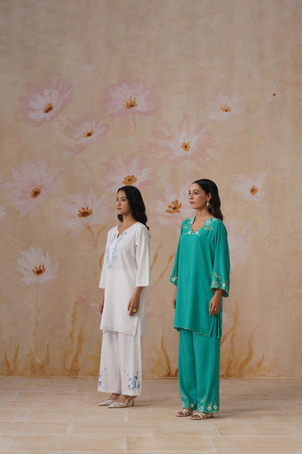 Teal Embroidered Kurta Set With Cutwork Detailing