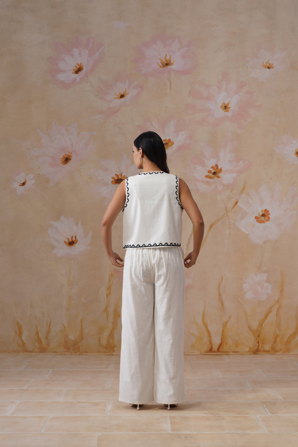 White & Noir Dori Embroidered Vest Set