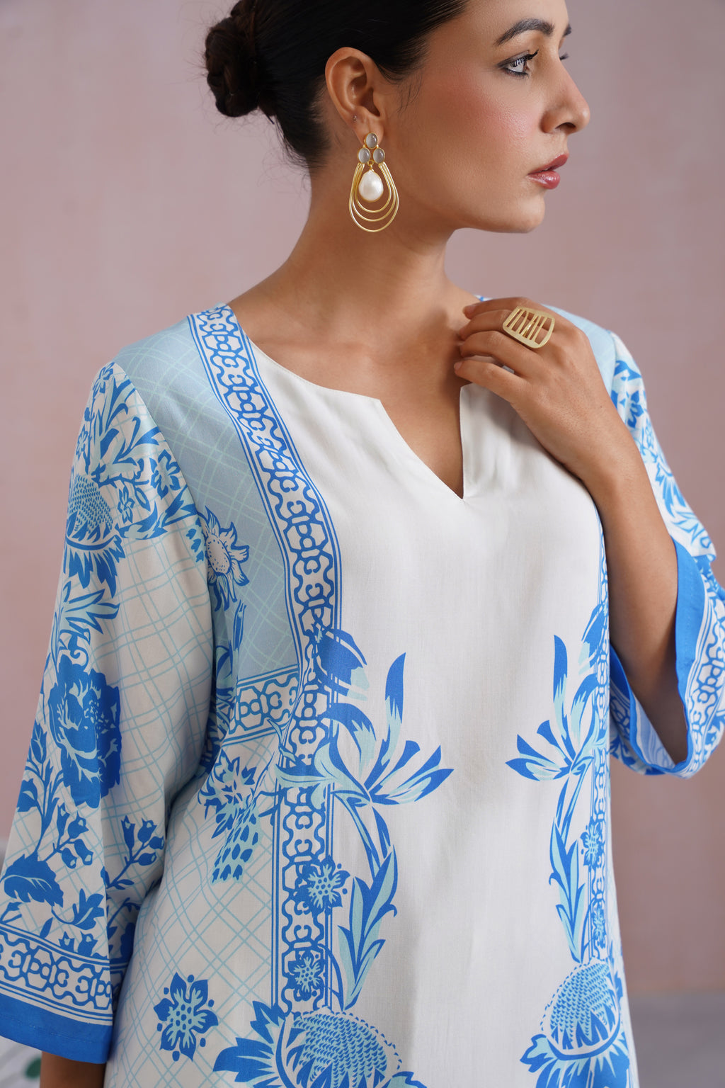 Blue & White Floral Digital Printed Kurta Set