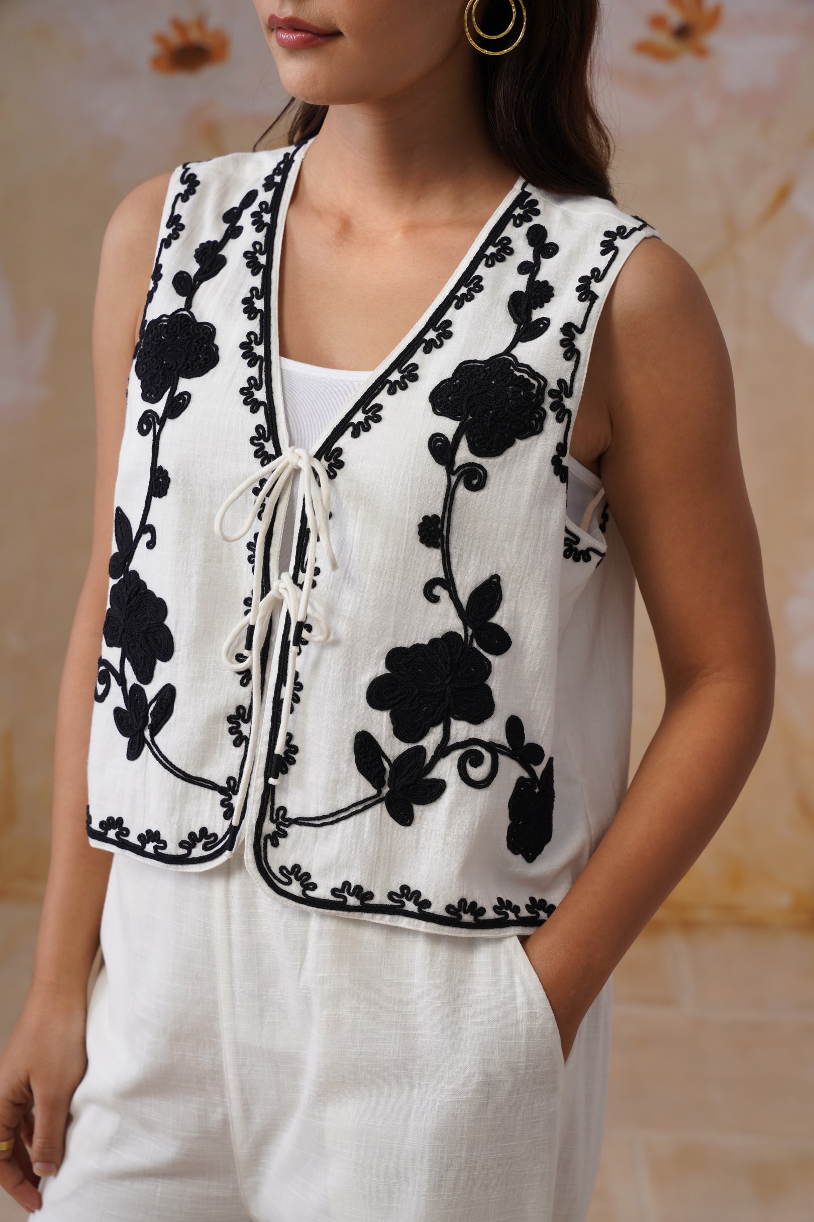 White & Noir Dori Embroidered Vest Set