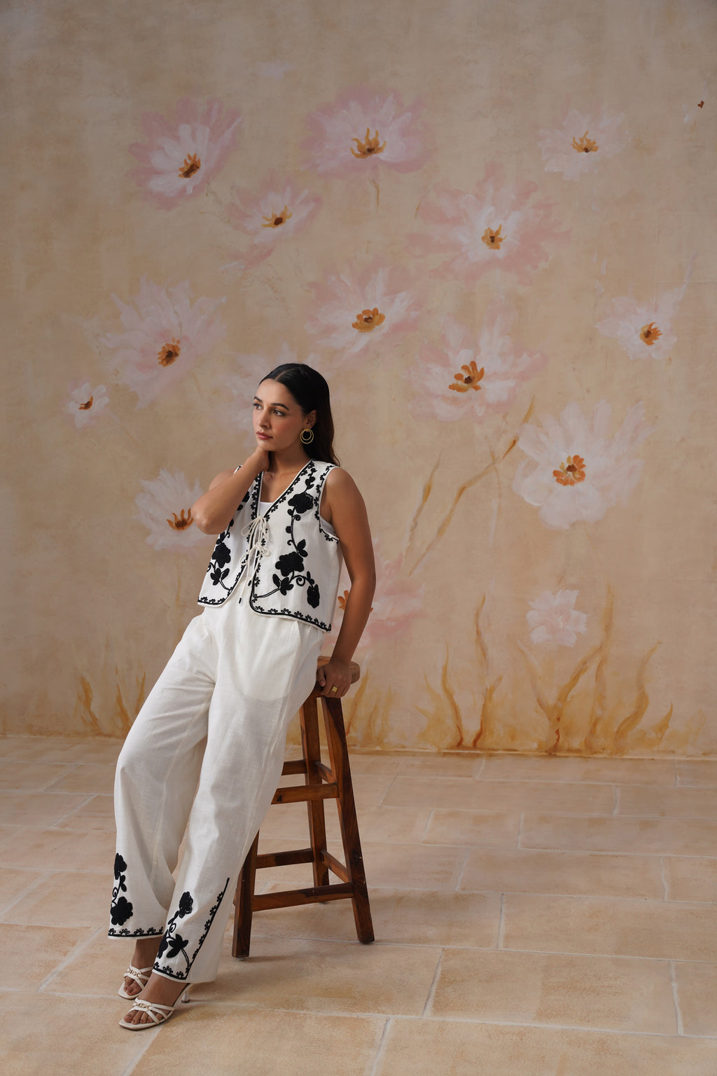 White & Noir Dori Embroidered Vest Set