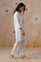Leeza in White Embroidered Kurta Set With Lace Detailing Korah Stitch