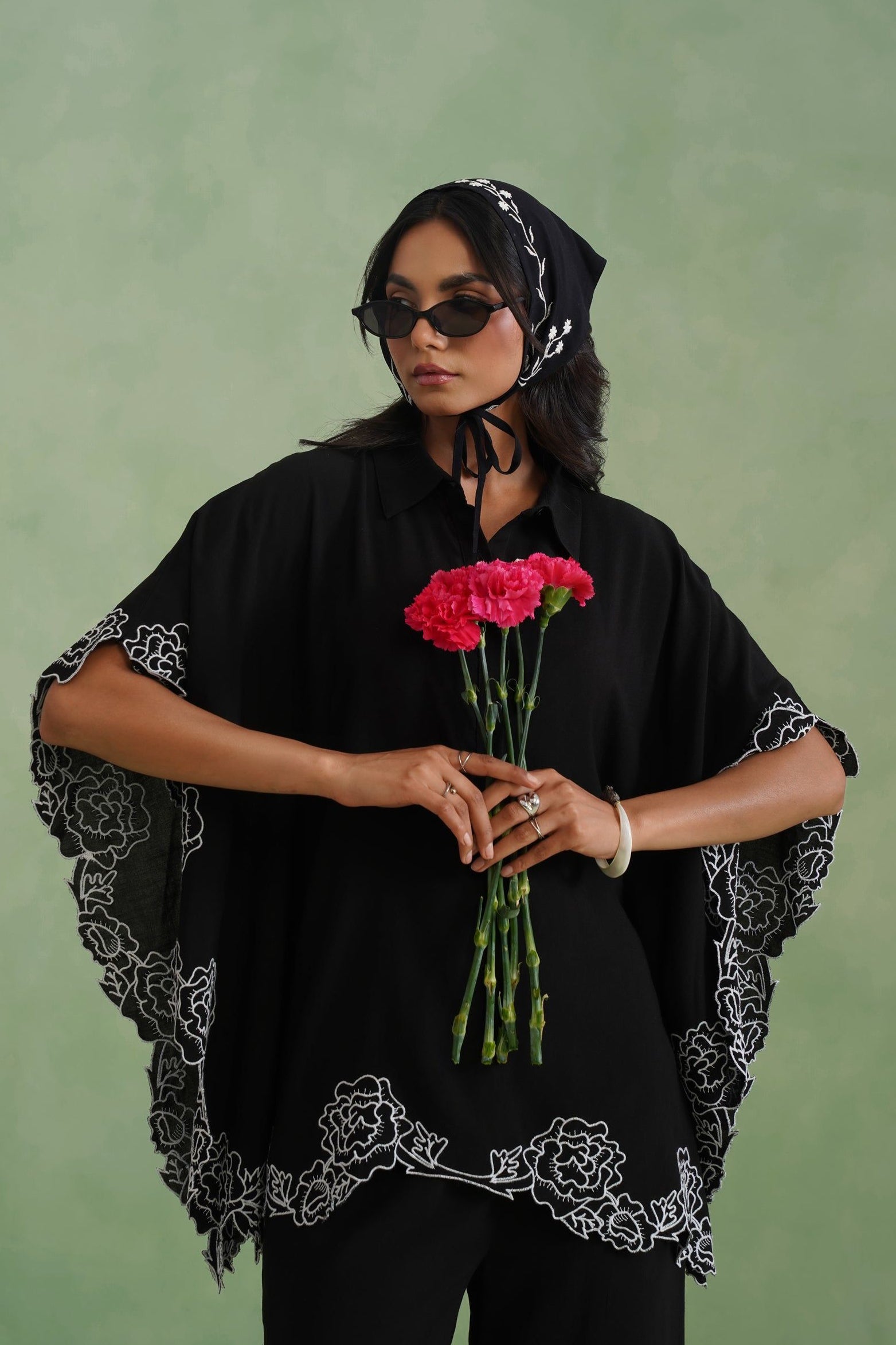 Noir Bloom Kaftaan Co-ord Set Korah Stitch